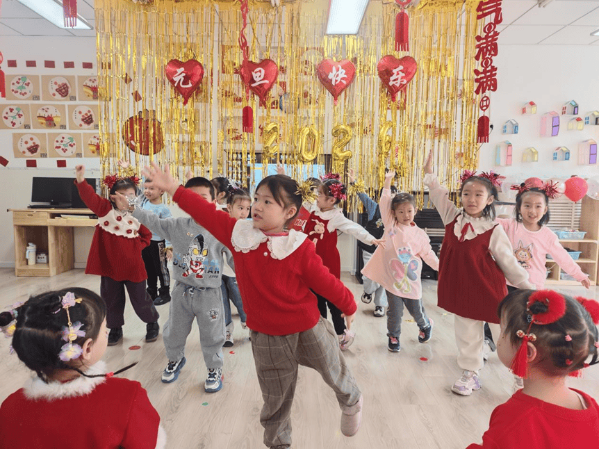 东丽区教育系统多彩活动喜迎2026瓦力棋牌游戏元旦同欢 赴新岁之约(图11) 东丽区教育系统多彩活动喜迎2026瓦力棋牌游戏元旦同欢 赴新岁之约(图11)